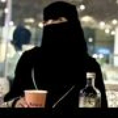 مون
