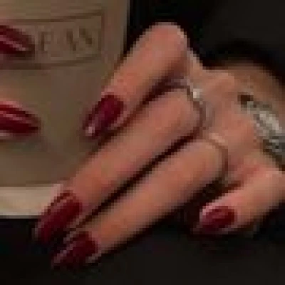 الاعلامية ليلى