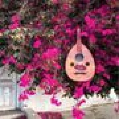 ثلاثيني بملامح طفل